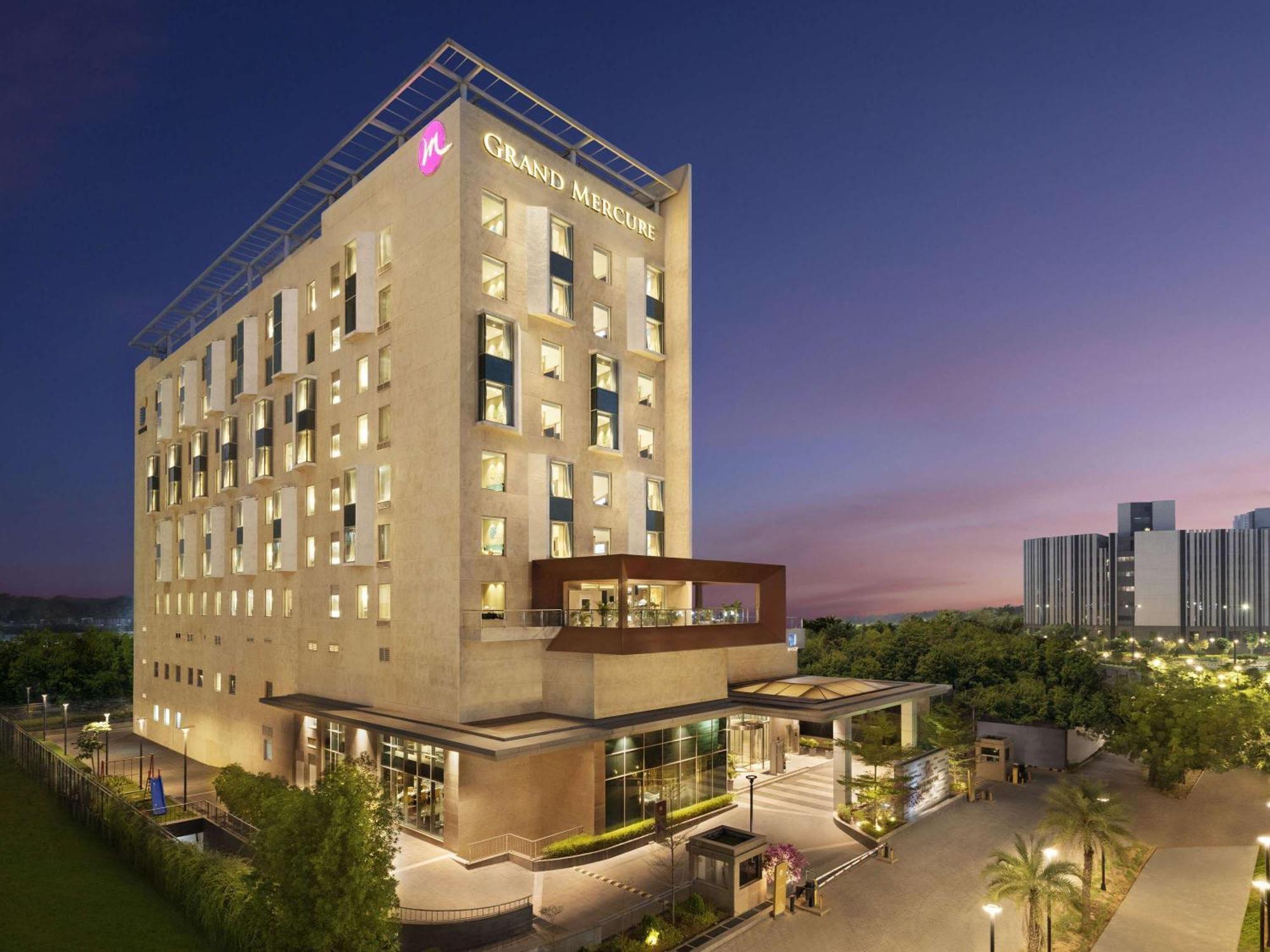 Grand Mercure Ahmedabad Gift City - An Accor Hotels Brand Gandhinagar Ngoại thất bức ảnh