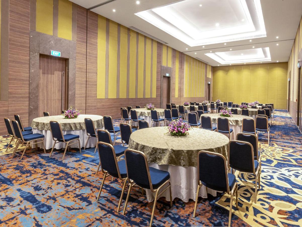 Grand Mercure Ahmedabad Gift City - An Accor Hotels Brand Gandhinagar Ngoại thất bức ảnh